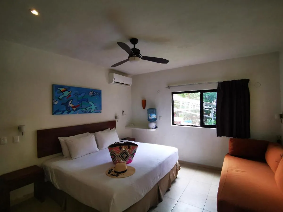 Hotel Kinkaa פלאייה דל כרמן 4*,  מקסיקו